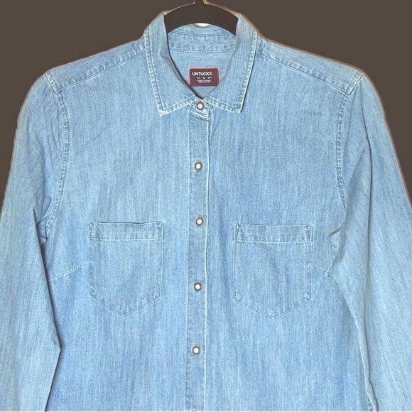 NEW UNTUCKit Alleanza Button Front Blue Chambray Shirt, Size 2 Regular - Picture 3 of 8